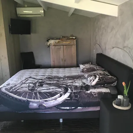 Hof Donzel Bed and Breakfast Nistelrode